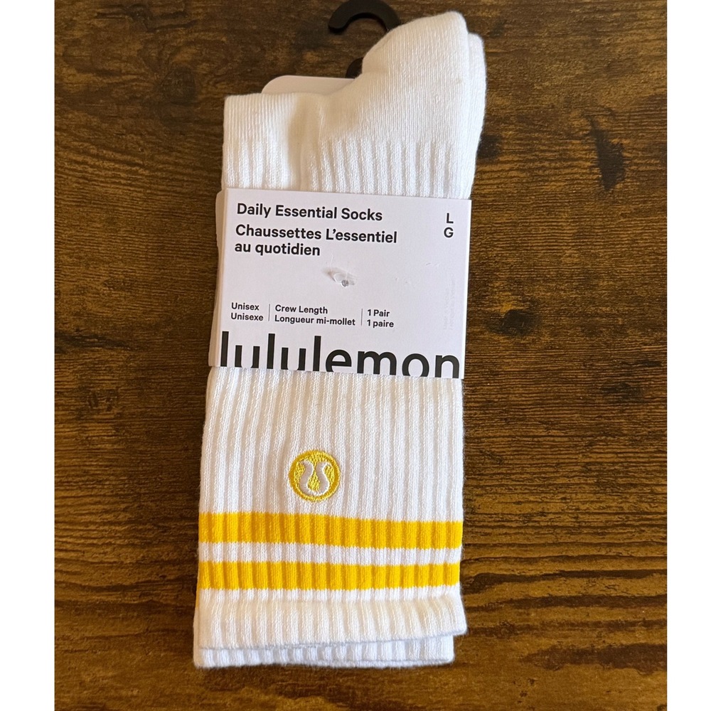 Lululemon Daily Essential Socks White Yellow Striped Crew Unisex Large NWT